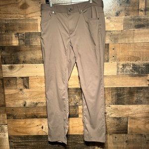 L.L Bean hiking pants size 33x30 men